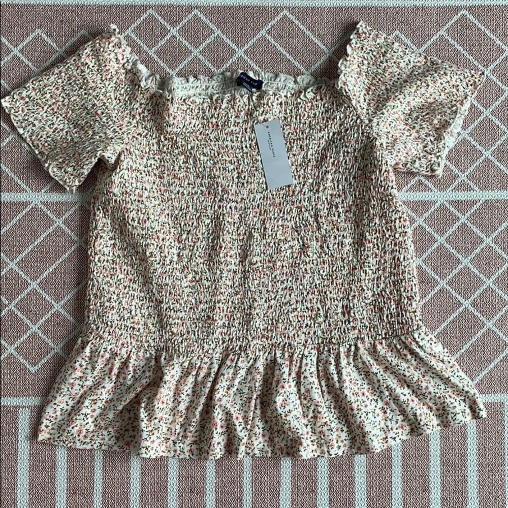 American Eagle Off the shoulder top